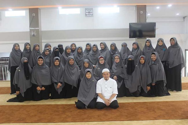 talaqi-asatidzah-metode-alhaqq talaqi-asatidzah-metode-alhaqq